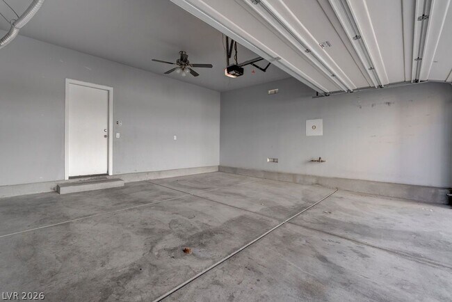 Building Photo - 7733 Lively Loom Ct