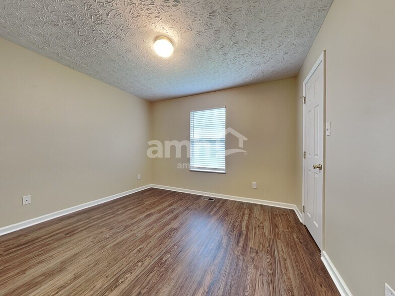 Building Photo - 1117 Long Meadow Dr