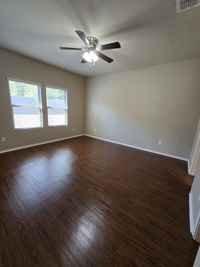 Building Photo - 457 Ambrose Avenue