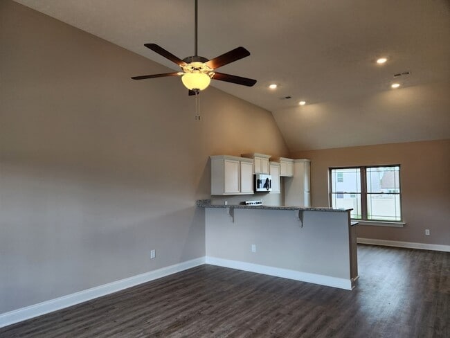 Building Photo - 2853 Vly Farms Dr