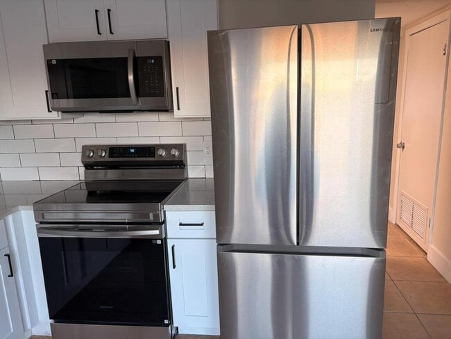 Building Photo - 1215 Alabama Ave