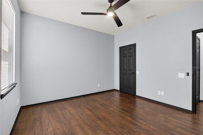 Building Photo - 653 Petal Mist Ln