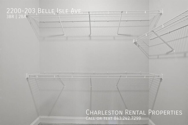 Building Photo - 2200 Belle Isle Ave