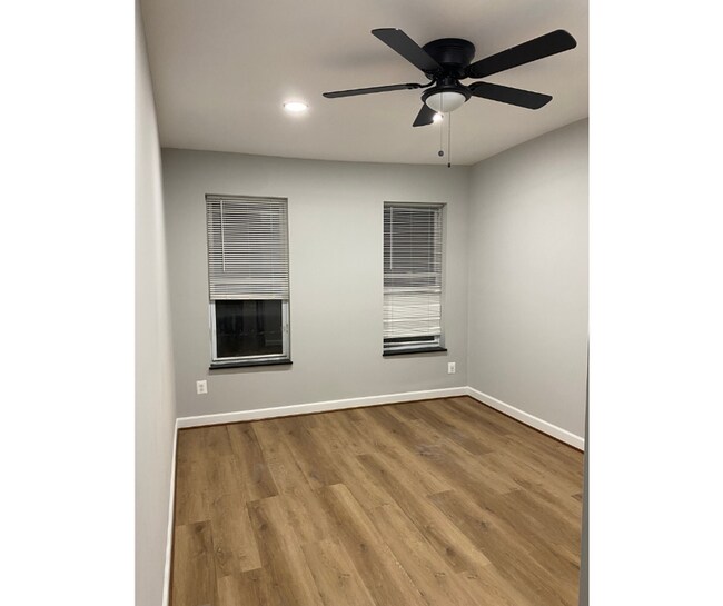 Building Photo - 2326 McCulloh St