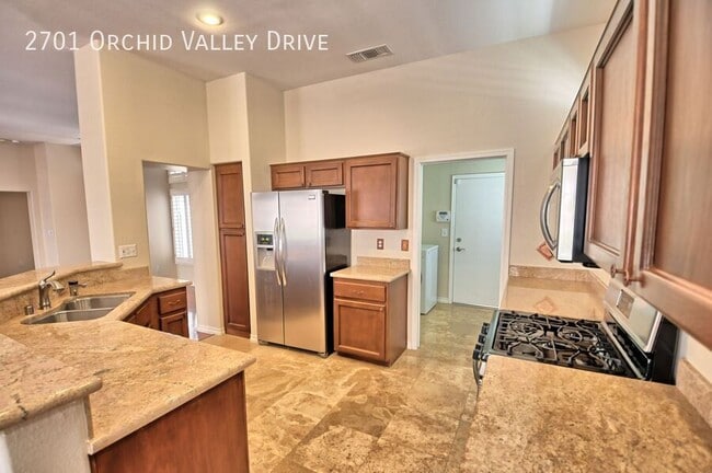 Building Photo - 2701 Orchid Valley Dr