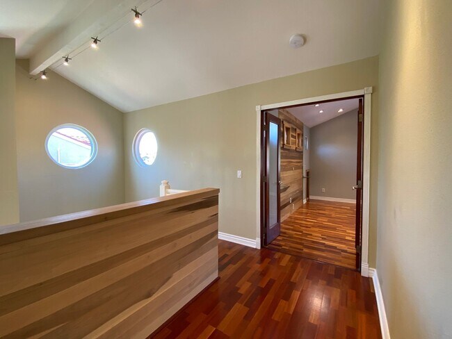 Building Photo - Cardiff living at its finest! Stunning 2-B...