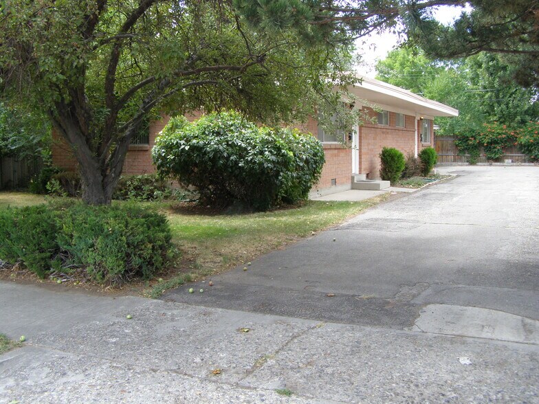 Building Photo - 2696 S Preston St