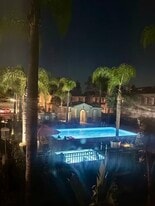 Building Photo - 401 N Cotswolds Ln