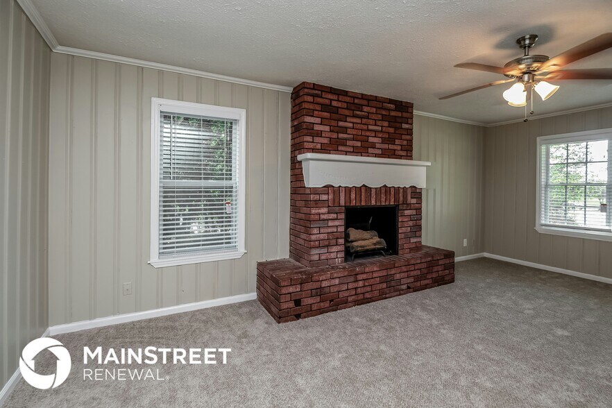 Building Photo - 6394 Waikiki Way