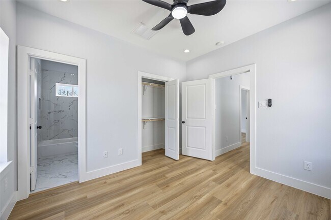 Building Photo - 4138 Larkspur St