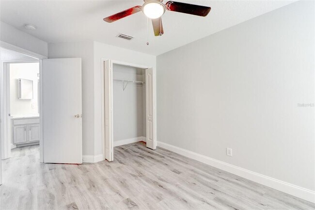 Building Photo - 29806 Morningmist Dr