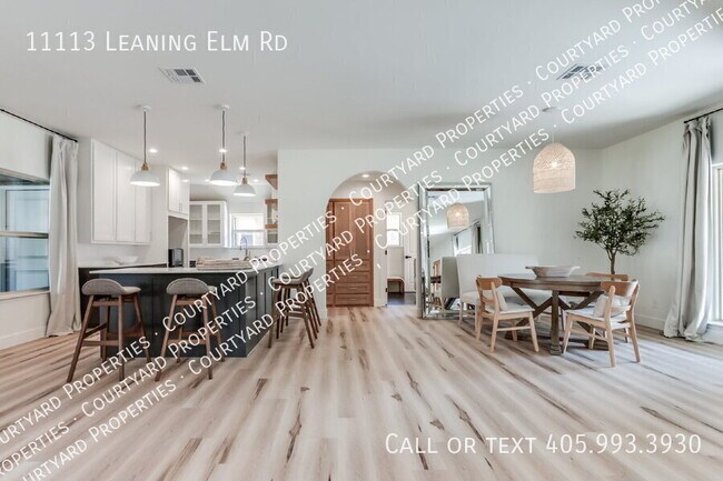 Building Photo - 11113 Leaning Elm Rd