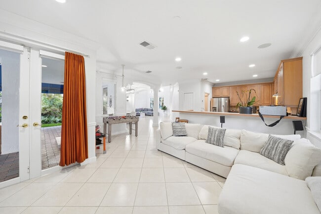 Building Photo - 16372 SW 62nd Ter