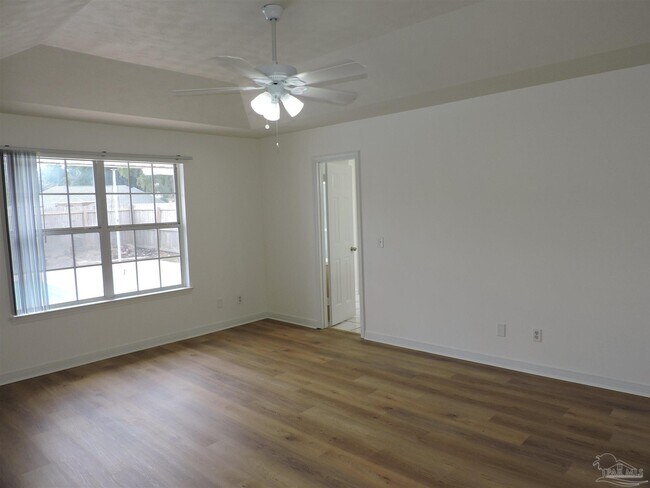 Building Photo - 6340 Summer Lakes Ln