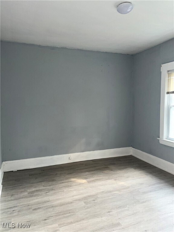 Building Photo - 1390 E 109th St