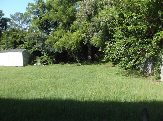 Building Photo - ARRAN LAKES