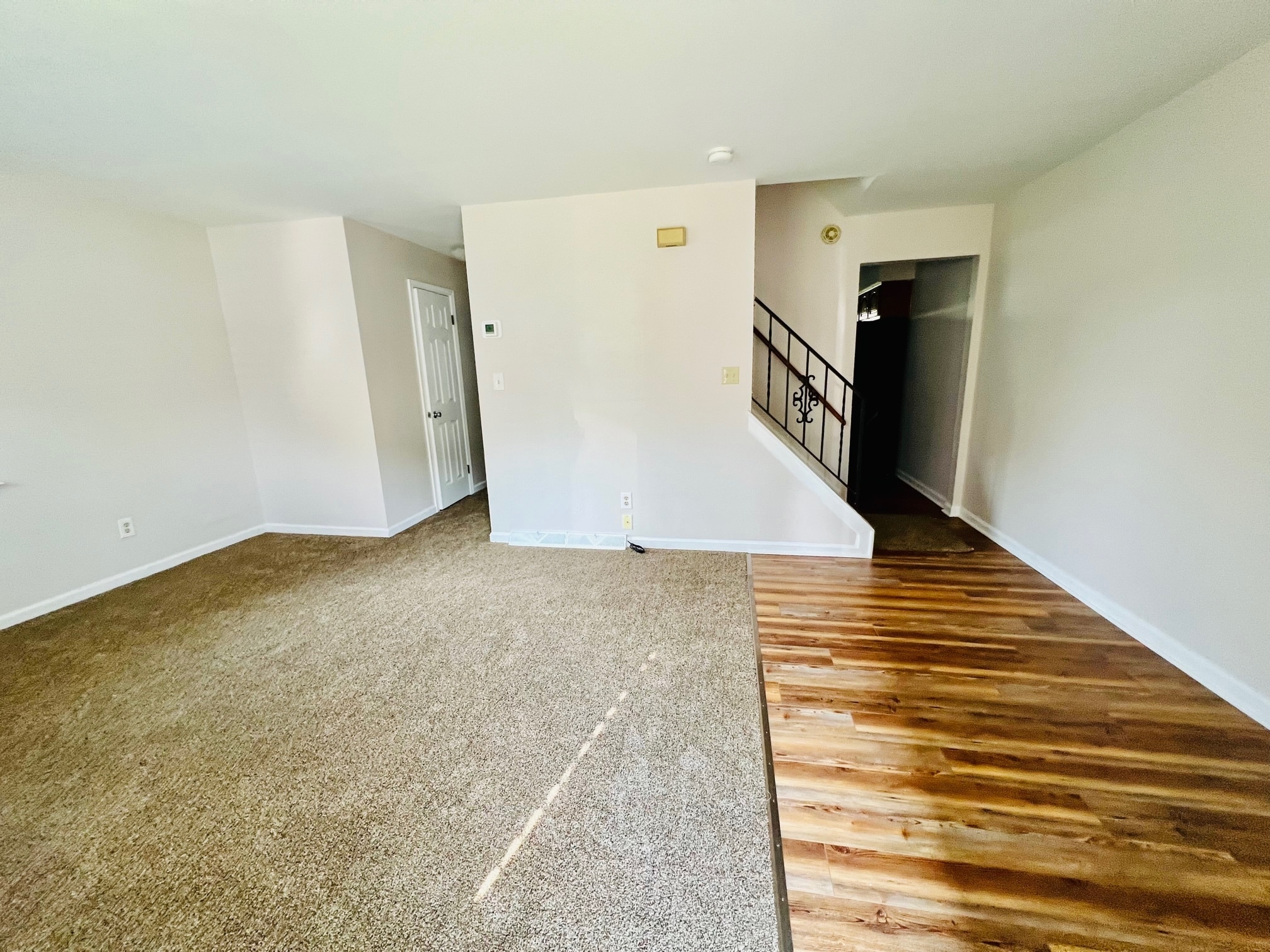 Livingroom - 1300 Arch St