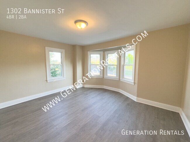 Building Photo - 1302 Bannister St