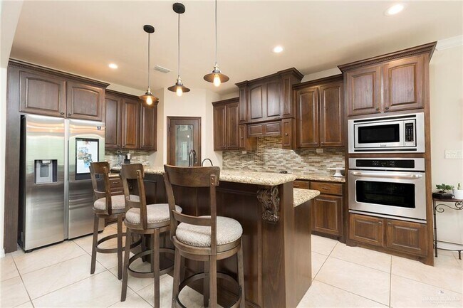 Building Photo - 24 Nevis Dr