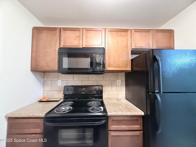 Building Photo - 1440 Parkway Dr