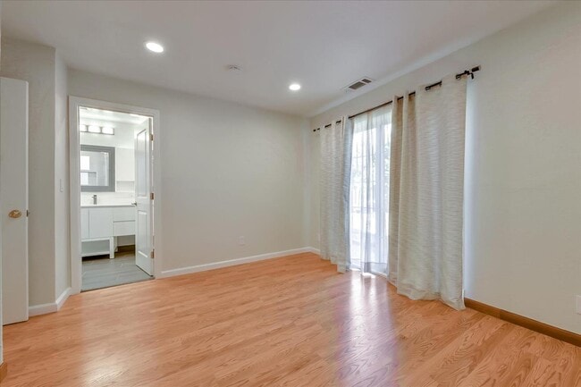 Building Photo - 2651 Poplarwood Way