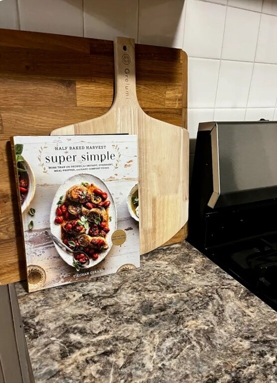 Building Photo - 218 Wood Ave