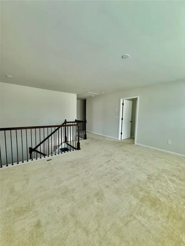 Building Photo - 212 Himalaya Way