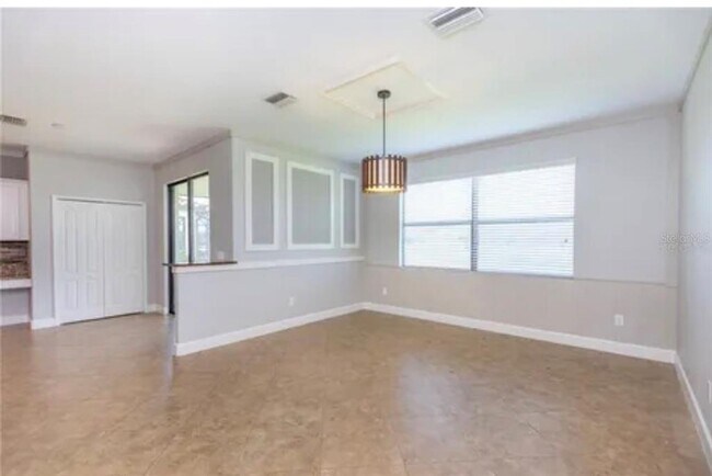 Building Photo - 6914 Quiet Creek Dr