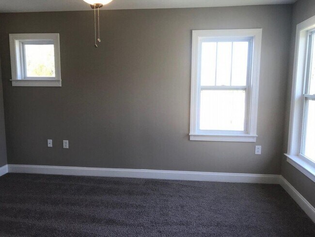 Building Photo - SHADY GROVES