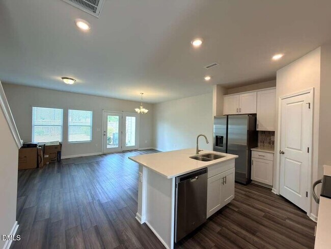 Building Photo - 926 Clearhaven Ln