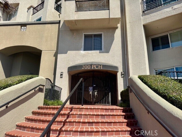 Building Photo - 200 Pacific Coast Hwy