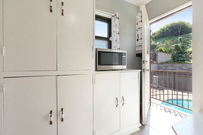 Pantry - 2504 W 101st St