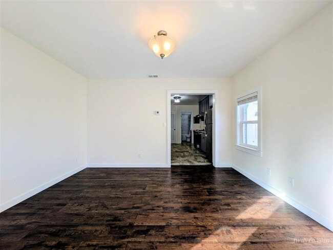 Building Photo - 754 20th Ave