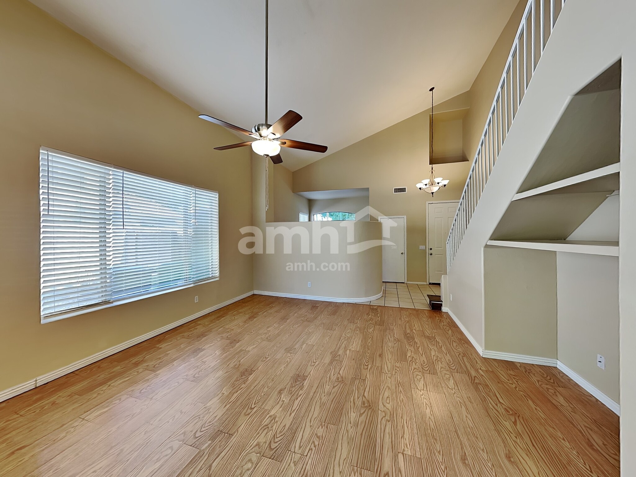 Building Photo - 9216 E Keats Ave