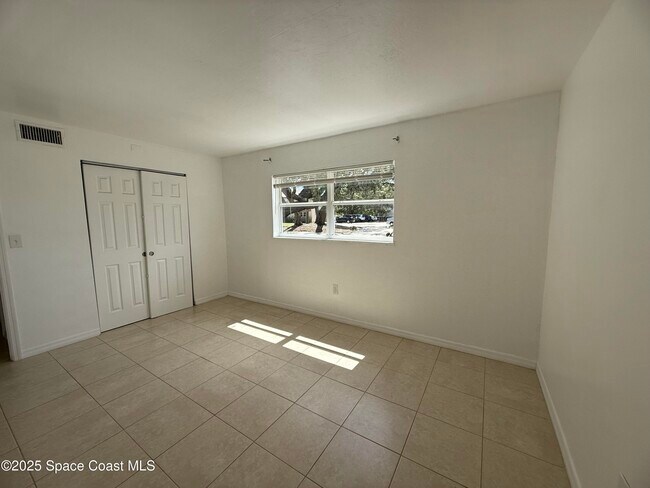 Building Photo - 1440 Parkway Dr