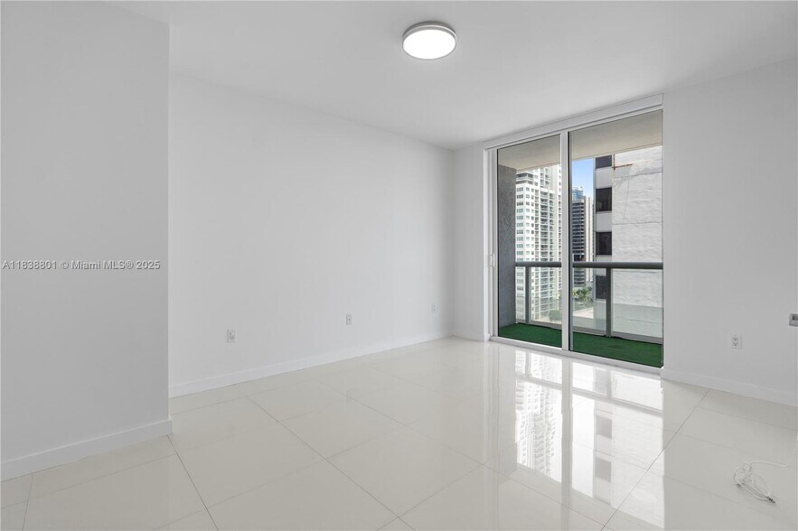Building Photo - 50 Biscayne Blvd