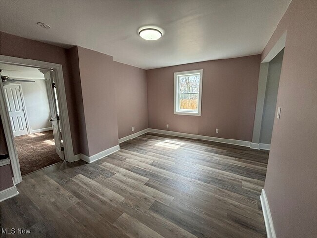 Building Photo - 1445 W 52nd St