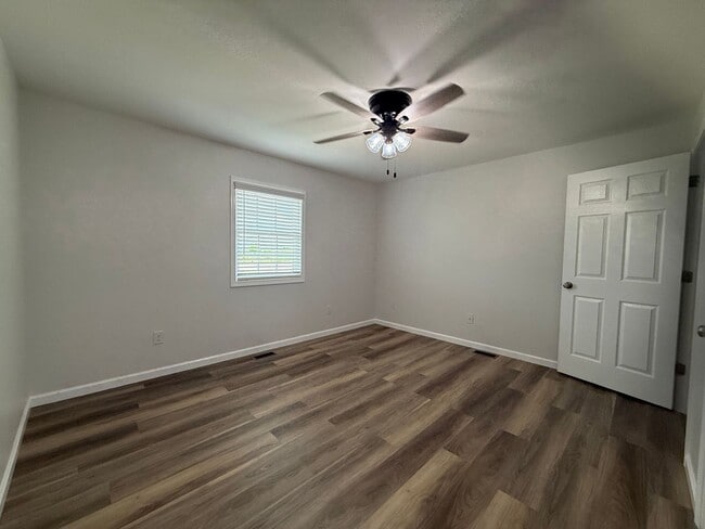 Building Photo - 2 Bedroom 2 Bath Home in Greene County, TN
