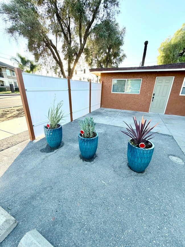 Building Photo - 14740 Perris Blvd