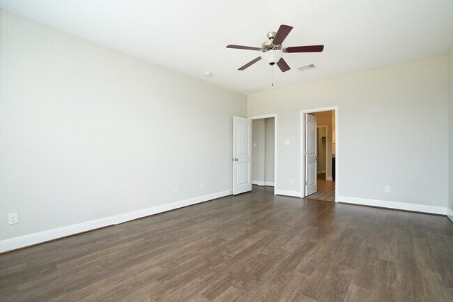 Building Photo - 8007 Cibolo Valley