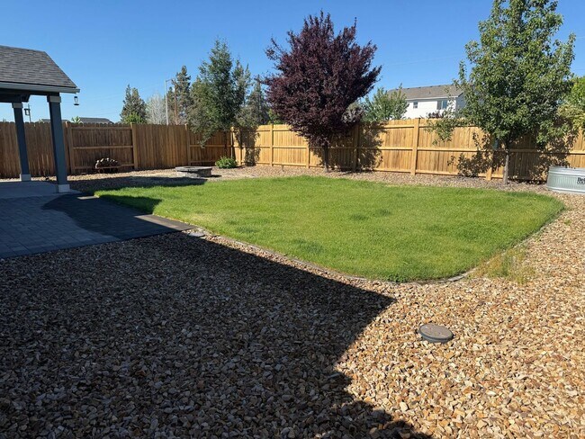 Building Photo - 3 Bedroom / 2 Bathroom in NW Redmond OR