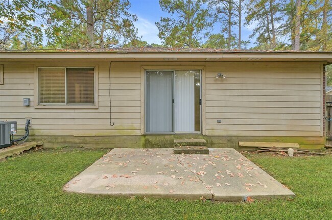 Building Photo - 318 Paradise Ln