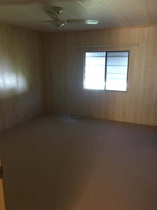 Building Photo - 7777 SE Continental Dr