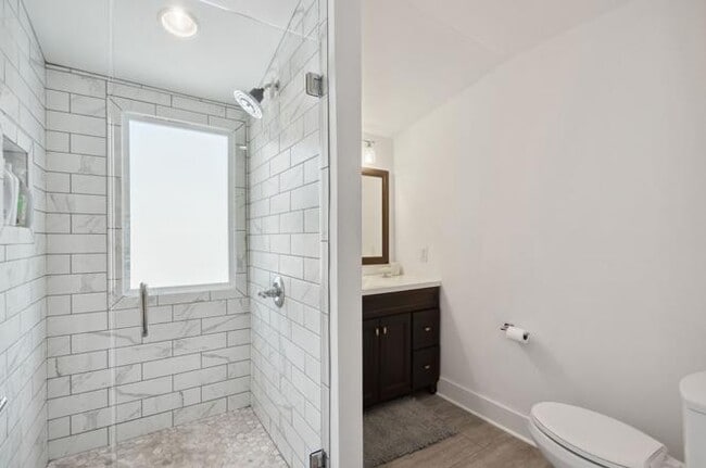 Building Photo - 828 Kirkwood Ave