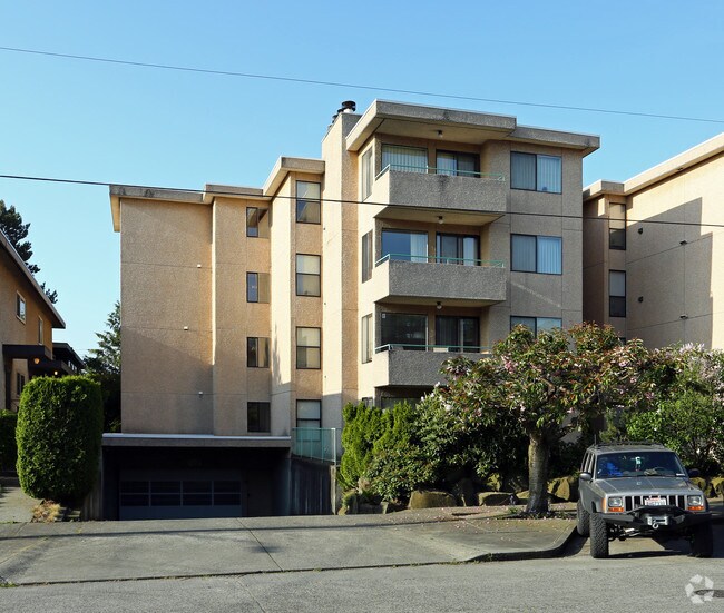 Building Photo - 1433 NW 64th St