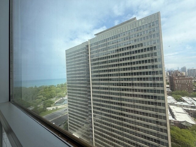 Building Photo - 3550 N Lake Shore Dr