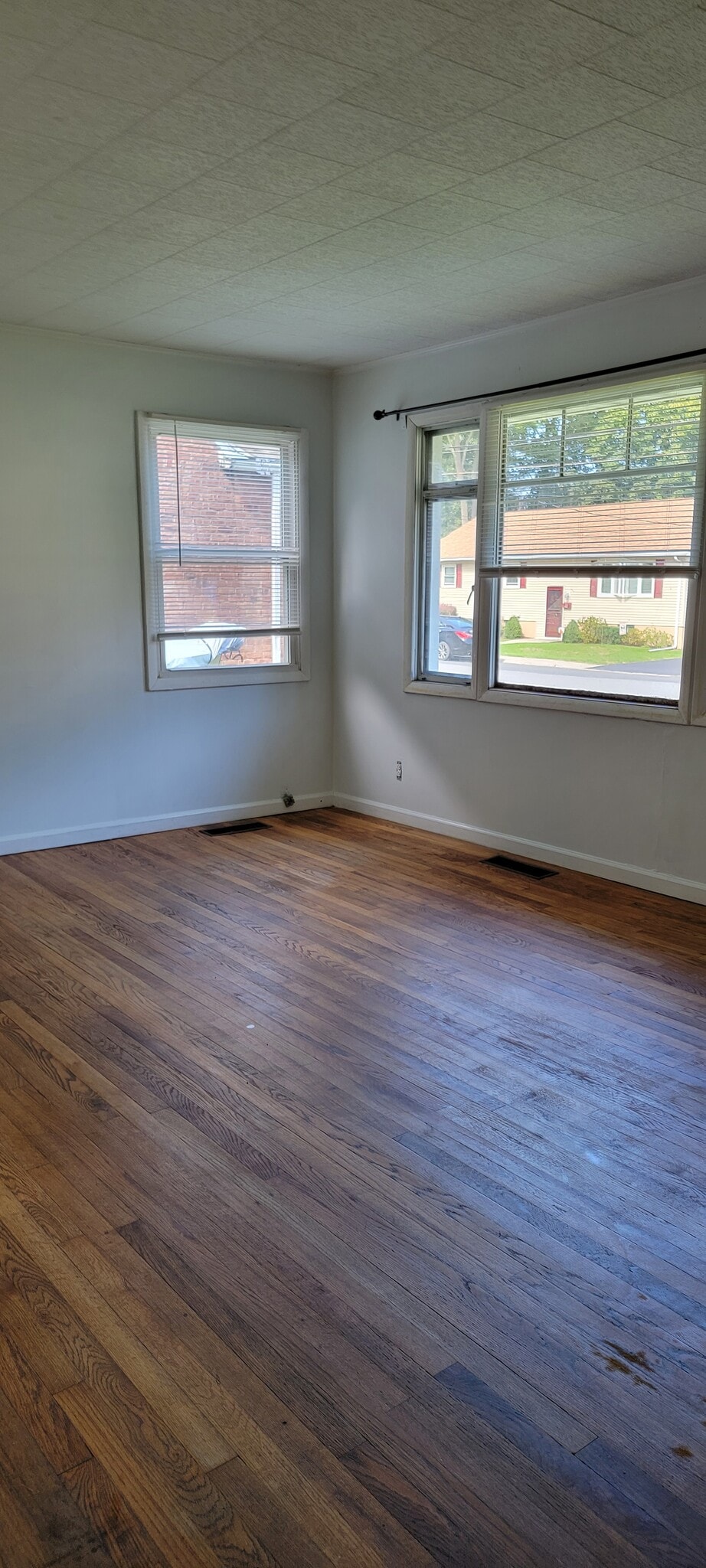 living room - 17 Marys Ave