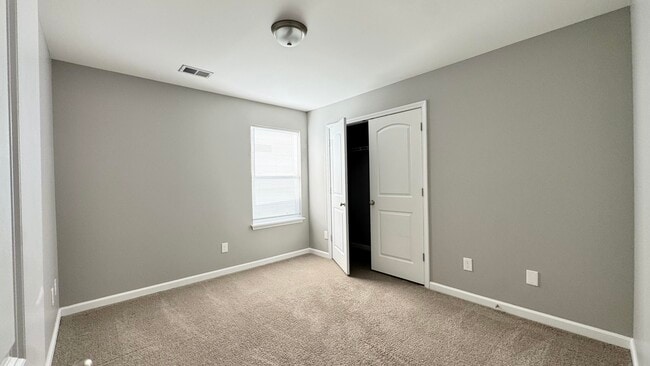 Building Photo - 2492 Feathersound Wy