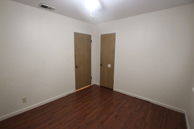 Building Photo - Coming Soon: Beautiful 3 Bedroom, 2 Bathro...