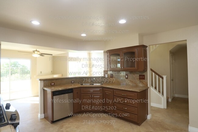 Building Photo - 7707 E Viewrim Dr